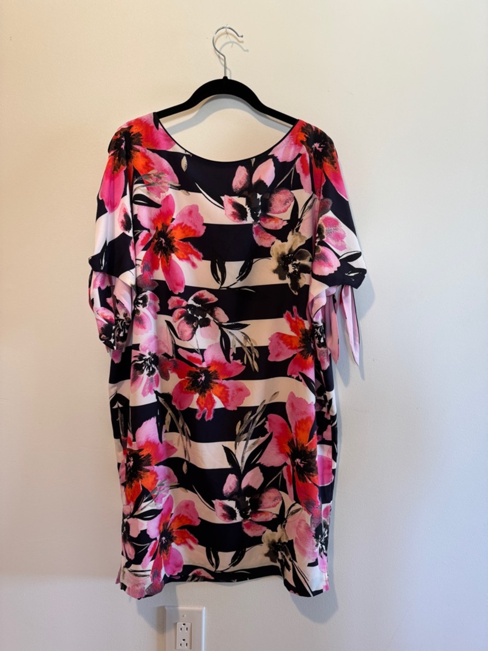 Vince Camuto Cold Shoulder Floral Stripe Shift Dress Pink Black White Size 16